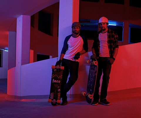 G 310 R Park n Ride Challenge Guto und Sebastian Longboarder