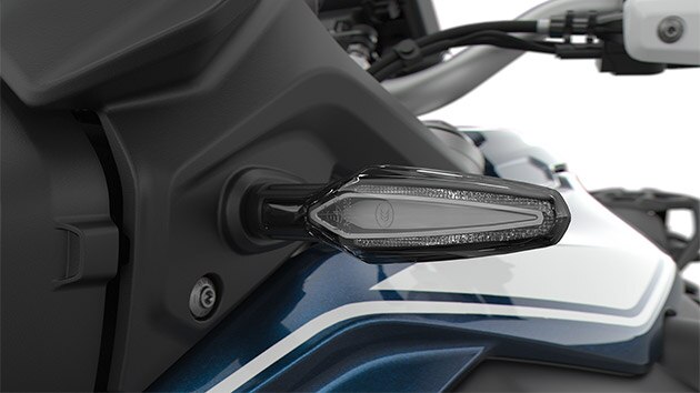 Vi ser LED bilnkers detaljbild på F 850 GS.