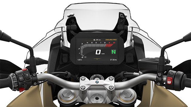 Vi ser den 6,5-tums TFT-skärmen på F 850 GS Adventure.