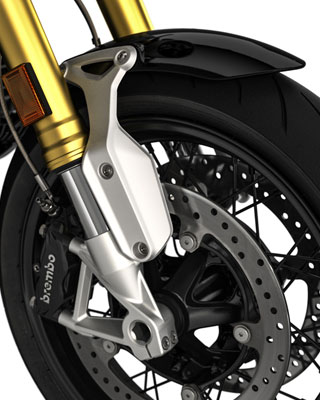 We see the LED headlights of the R nineT.