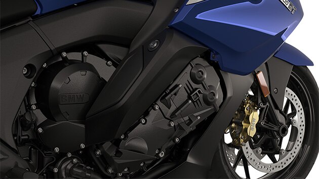 Focus on the six-cylinder engine.